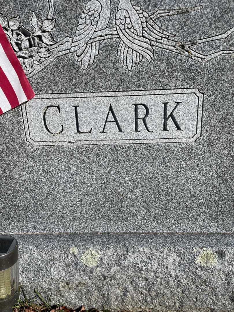 Jesse P. Clark Junior's grave. Photo 3