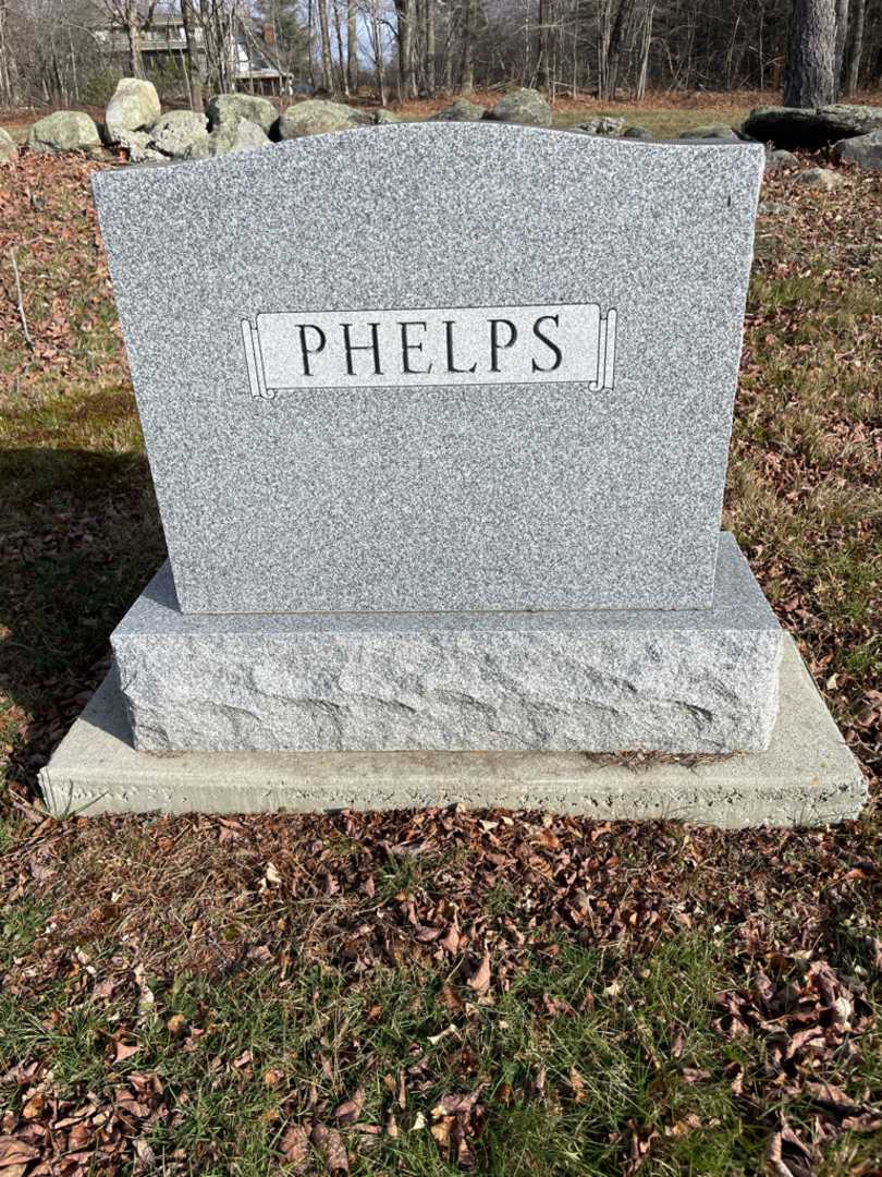 Harold S. Phelps's grave. Photo 1