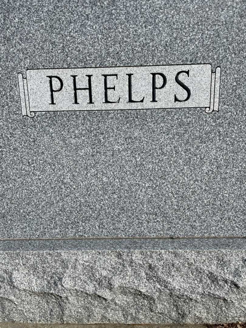 Harold S. Phelps's grave. Photo 3
