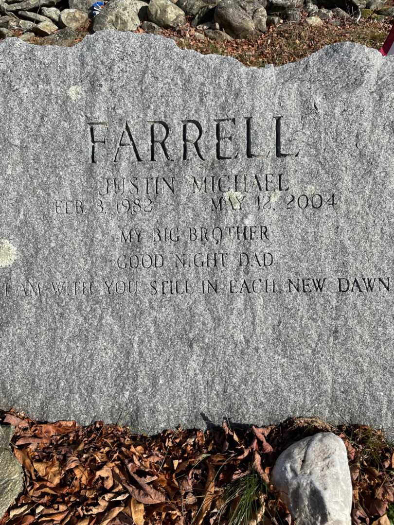 Justin Michael Farrell's grave. Photo 3
